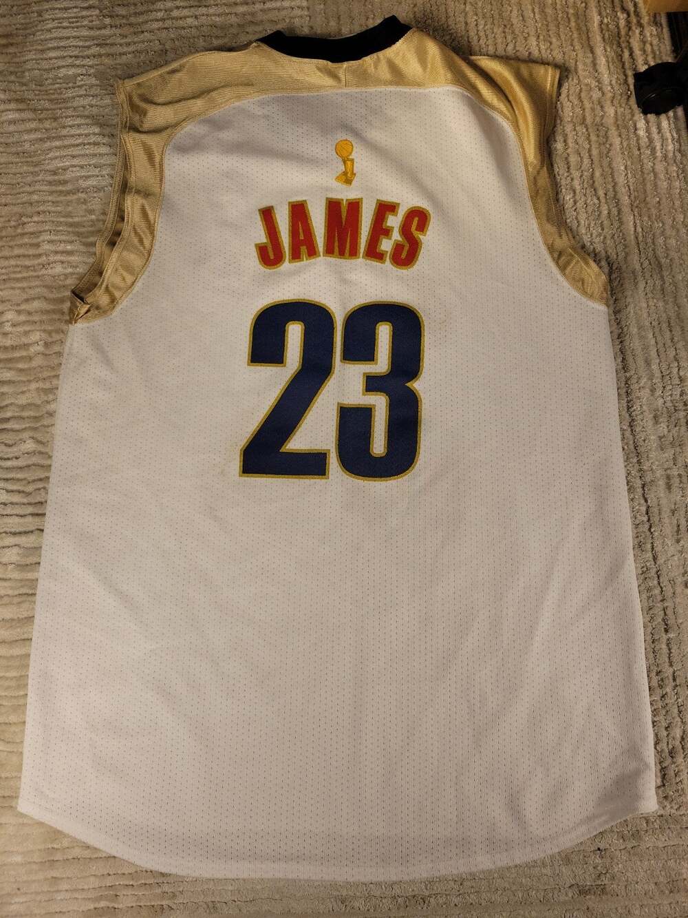 Majestic Lebron James Cleveland Cavaliers Mens Size XL NBA Basketball Adult